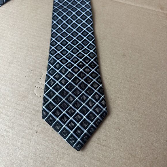 Sean John - Men's Black Diamond  100% Silk Neck Tie 3.1"W x 58"L - Picture 2 of 7